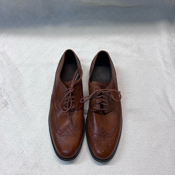 Brown Cole Haan Dress shoes - Picture 3 of 5